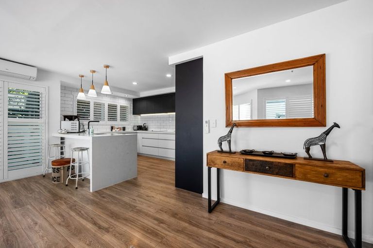 Photo of property in 1/11 Campbell Road, Takapuna, Auckland, 0622