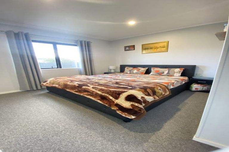 Photo of property in 13a Clarice Place, Takanini, 2112