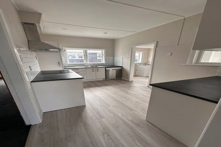 Photo of property in 44 Park Road, Miramar, Wellington, 6022