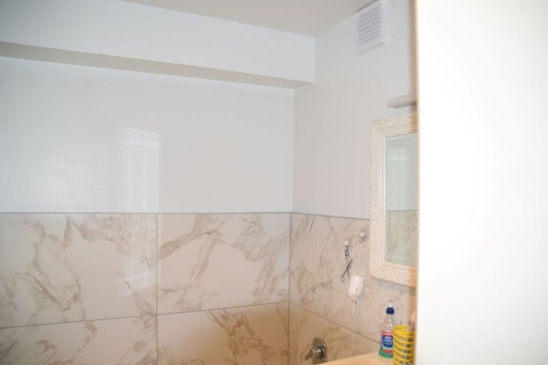 Photo of property in 6/6-8 Pannill Place, Oteha, Auckland, 0632