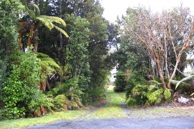 Photo of property in 18 Korua Street, Moana, 7872