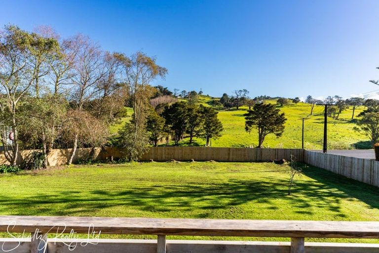 Photo of property in 17a Ash Street, Maungaturoto, 0520