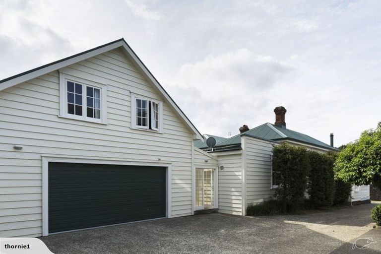 Photo of property in 32 Bellevue Road, Mount Eden, Auckland, 1024