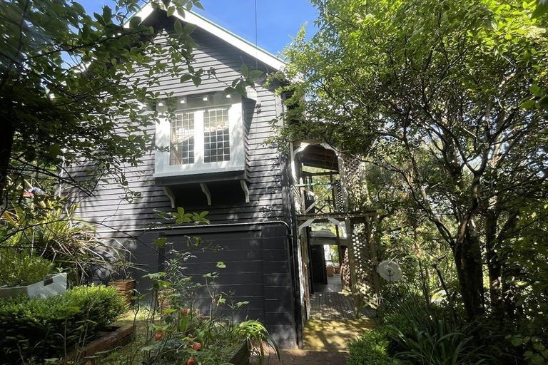 Photo of property in 10 Korimako Road, Days Bay, Lower Hutt, 5013