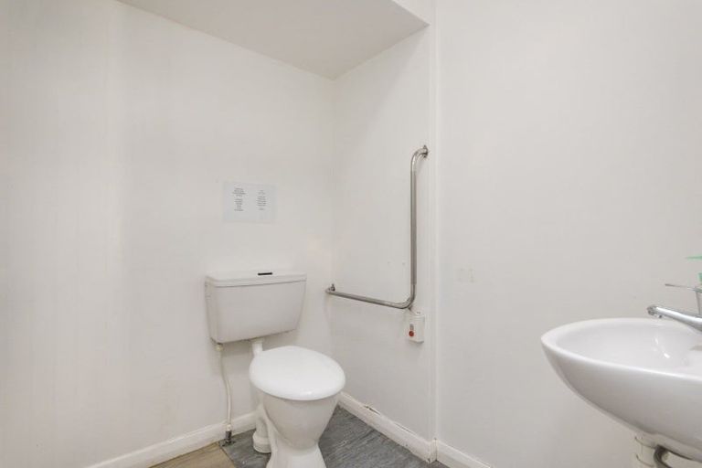 Photo of property in 22 Palm Avenue, Hokowhitu, Palmerston North, 4410