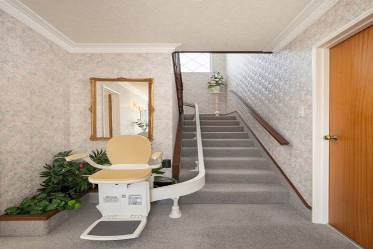 Photo of property in 6a Seaview Crescent, Picton, 7220