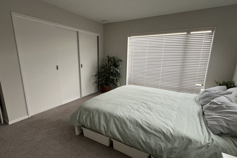 Photo of property in 11 Lumbarda Drive, Kumeu, 0810