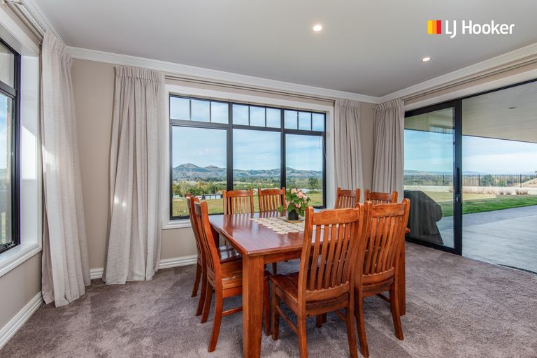 Photo of property in 60 Tirohanga Road, North Taieri, Mosgiel, 9092