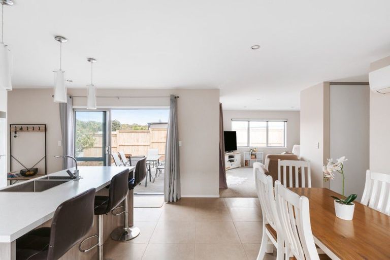 Photo of property in 87 Awatira Drive, Papamoa Beach, Papamoa, 3118