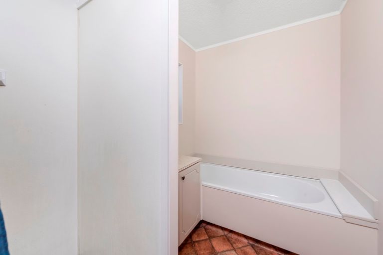 Photo of property in 28a Gobray Crescent, Mount Maunganui, 3116