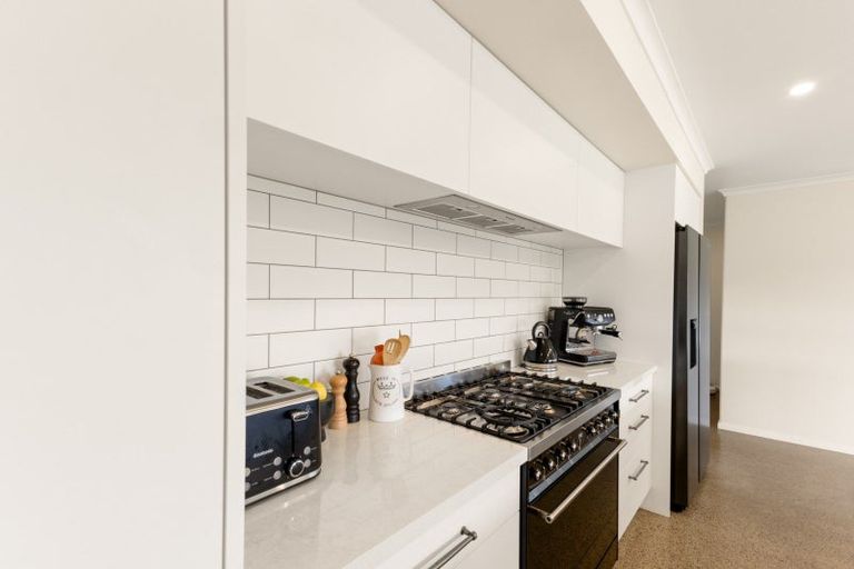 Photo of property in 3 Fernbird Grove, Kerikeri, 0294