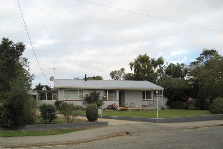 Photo of property in 1 Lismore Street, Oamaru North, Oamaru, 9400