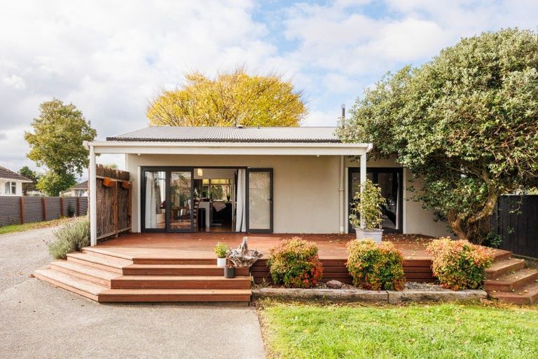Photo of property in 60 Seddon Street, Takaro, Palmerston North, 4412