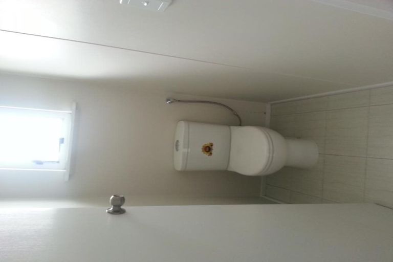 Photo of property in 8 President Avenue, Papakura, 2110