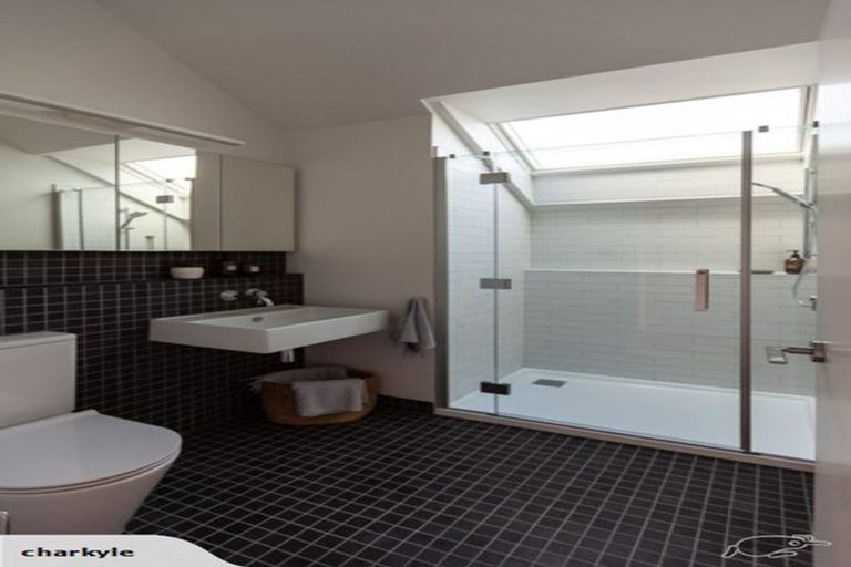 Photo of property in 2b Mason Street, Onerahi, Whangarei, 0110