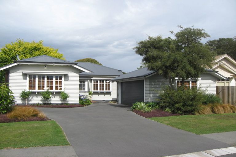 Photo of property in 43 Carrington Street, St Albans, Christchurch, 8014