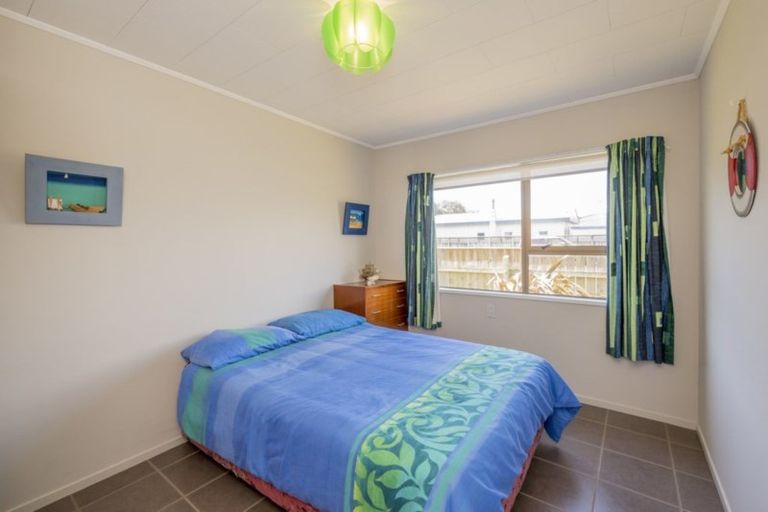 Photo of property in 5 Koromiko Street, Otaki Beach, Otaki, 5512