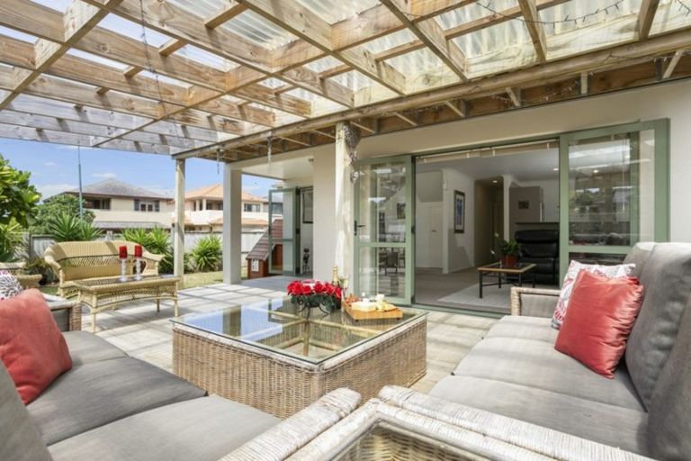 Photo of property in 2 Clea View, Gulf Harbour, Whangaparaoa, 0930