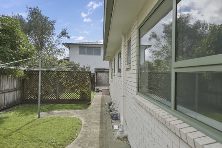 Photo of property in 1/256 Hibiscus Coast Highway, Orewa, 0931