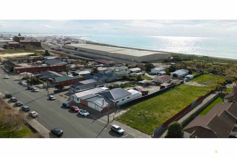 Photo of property in 70-70a High Street, Kensington, Timaru, 7910