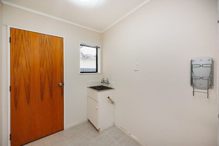 Photo of property in 5 Leander Place, Milson, Palmerston North, 4414
