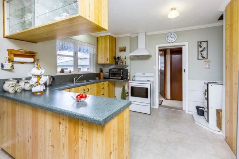 Photo of property in 542 Fergusson Drive, Trentham, Upper Hutt, 5018