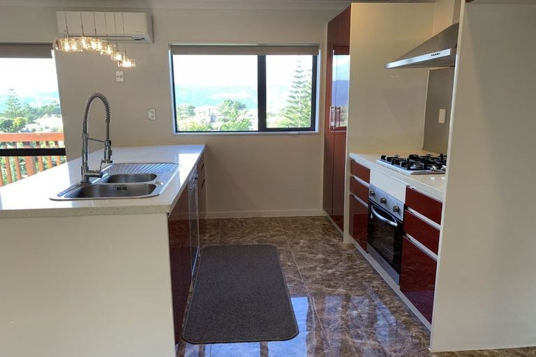 Photo of property in 4 Park Grove, Belmont, Lower Hutt, 5010