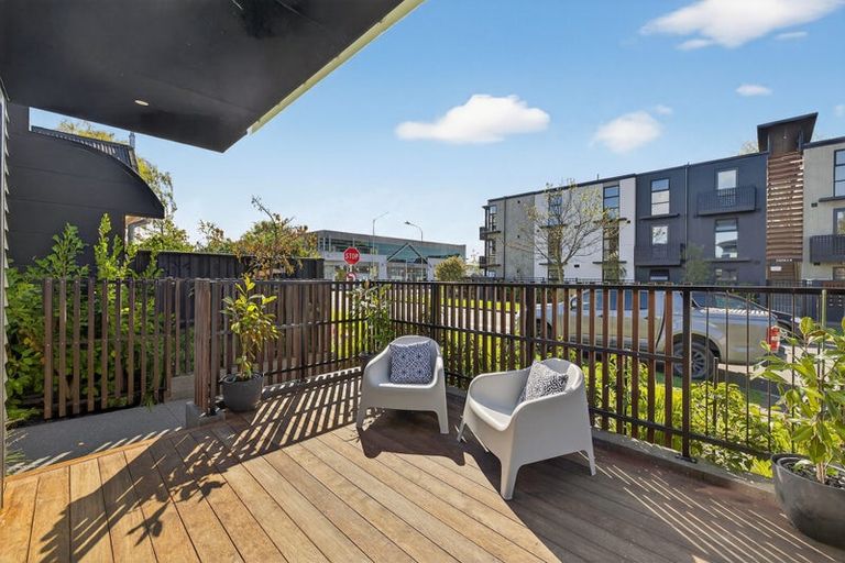 Photo of property in 212 Peterborough Street, Christchurch Central, Christchurch, 8013