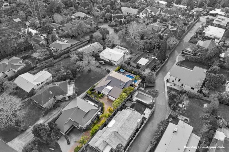 Photo of property in 2/65 Park Rise, Campbells Bay, Auckland, 0630