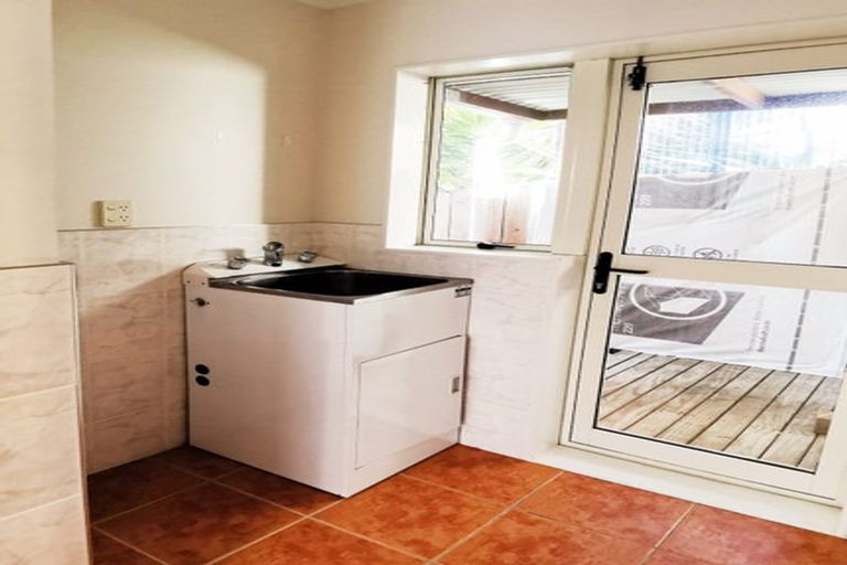 Photo of property in 21 Maugham Drive, Bucklands Beach, Auckland, 2014