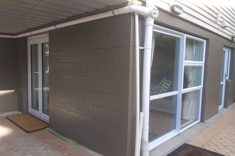 Photo of property in 25 Beulah Avenue, Rothesay Bay, Auckland, 0630