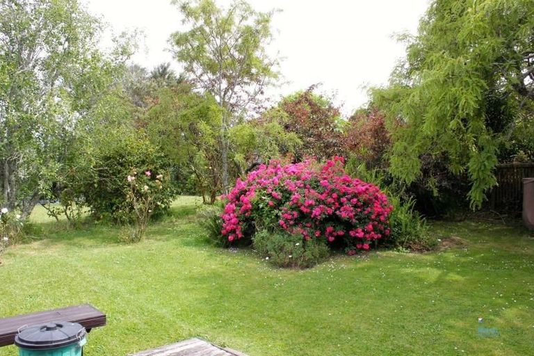 Photo of property in 5 Matuhi Rise, Henderson, Auckland, 0612