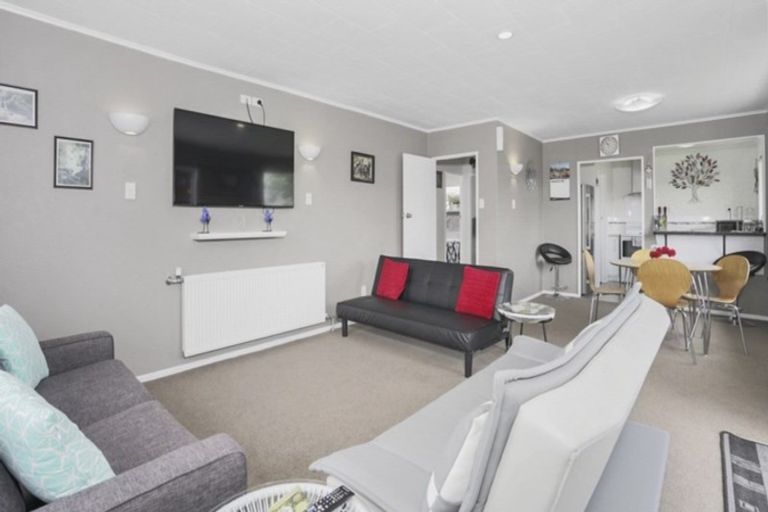 Photo of property in 8a Seddon Street, Glenholme, Rotorua, 3010