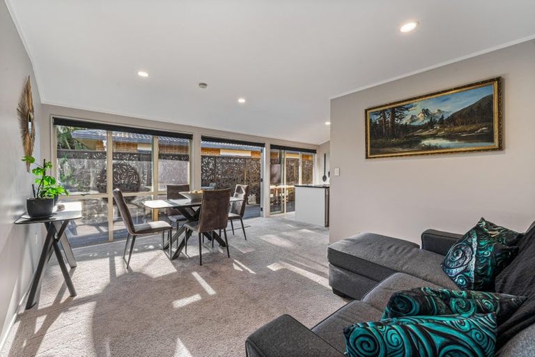 Photo of property in 129b Parrs Cross Road, Glen Eden, Auckland, 0612