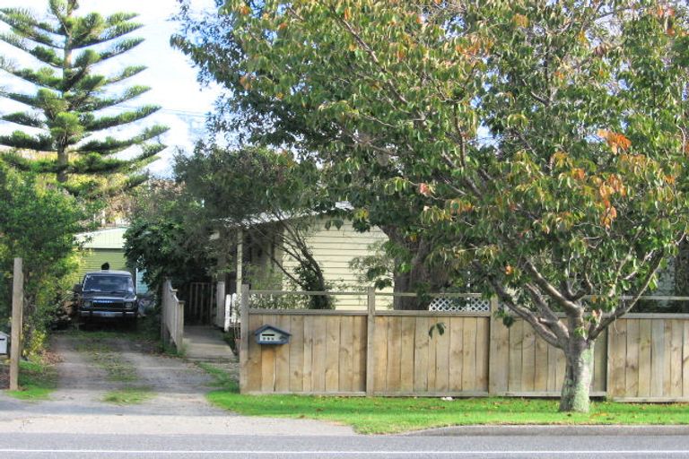 Photo of property in 296 Te Moana Road, Waikanae, 5036