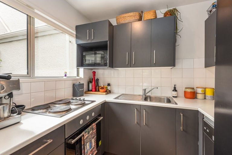 Photo of property in 2/56 Saint James Avenue, Papanui, Christchurch, 8053