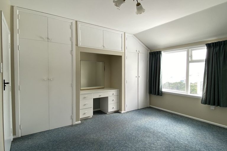 Photo of property in 60 Orangi Kaupapa Road, Northland, Wellington, 6012