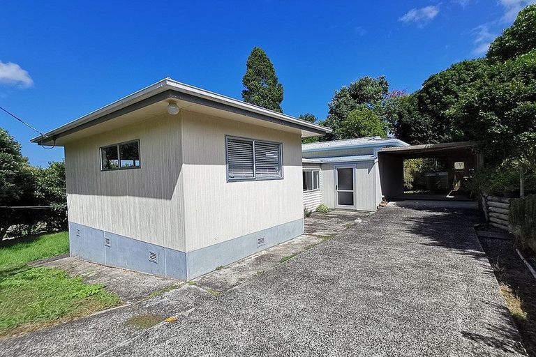 Photo of property in 15 Regent Street, Whakapirau, Maungaturoto, 0583