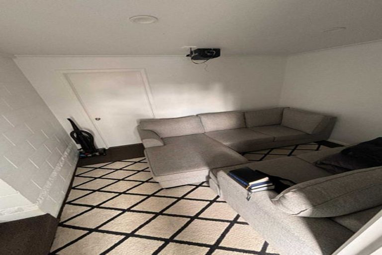 Photo of property in 135a Avalon Drive, Nawton, Hamilton, 3200