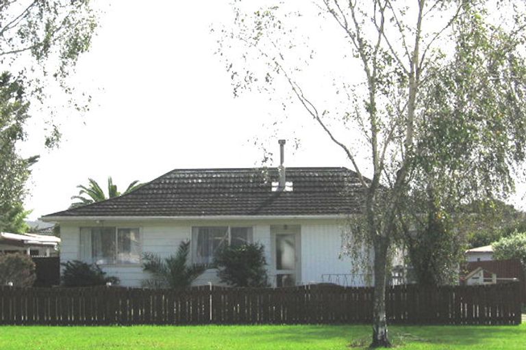 Photo of property in 319 Swanson Road, Ranui, Auckland, 0612