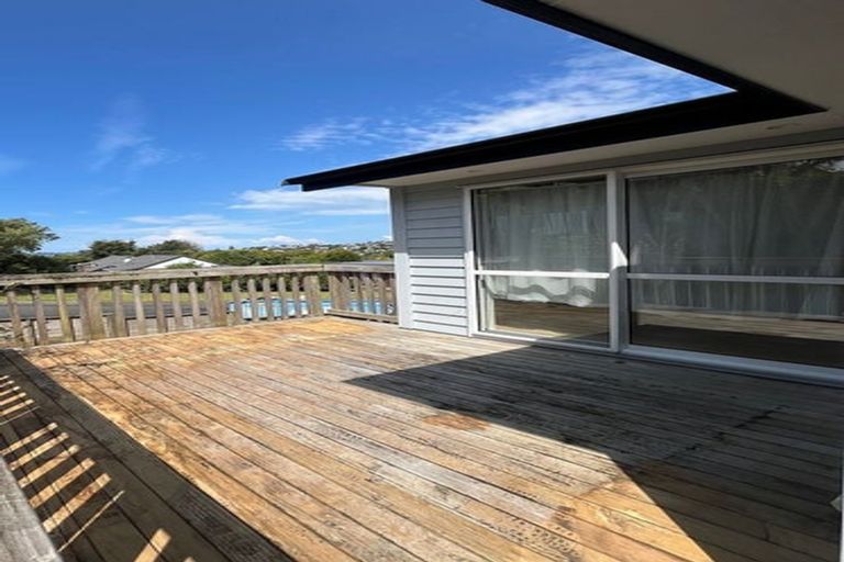 Photo of property in 47 Amorino Drive, Red Beach, 0932