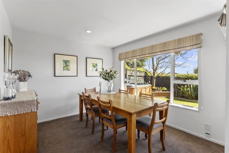 Photo of property in 38 Beach Road, North New Brighton, Christchurch, 8083