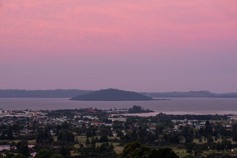 Photo of property in 16 Henare Place, Tihiotonga, Rotorua, 3015