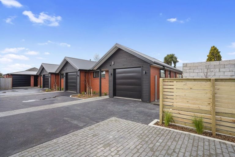 Photo of property in 6d Avonhead Road, Avonhead, Christchurch, 8042