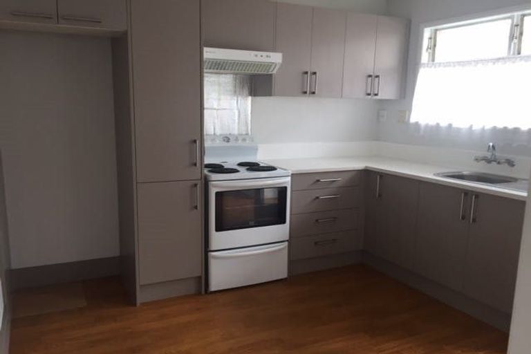 Photo of property in 43 Scenic Drive, Hillpark, Auckland, 2102