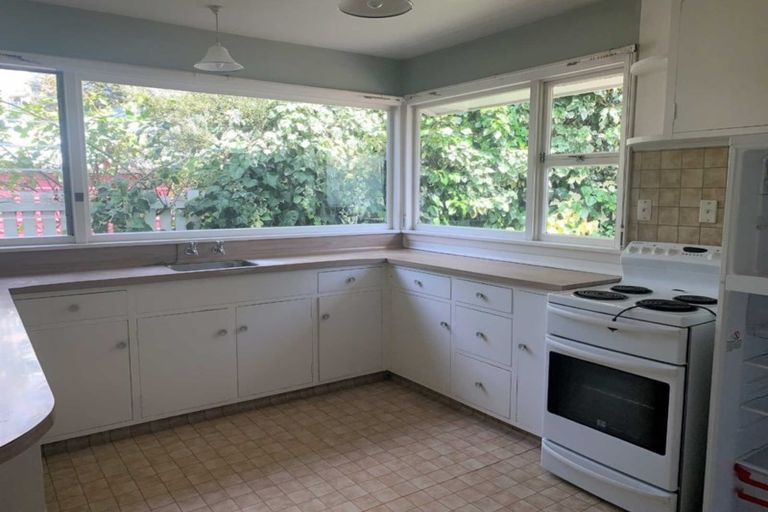 Photo of property in 49 Maidstone Road, Ilam, Christchurch, 8041