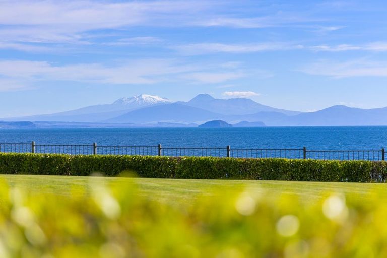 Photo of property in 43 Victory Drive, Wharewaka, Taupo, 3330