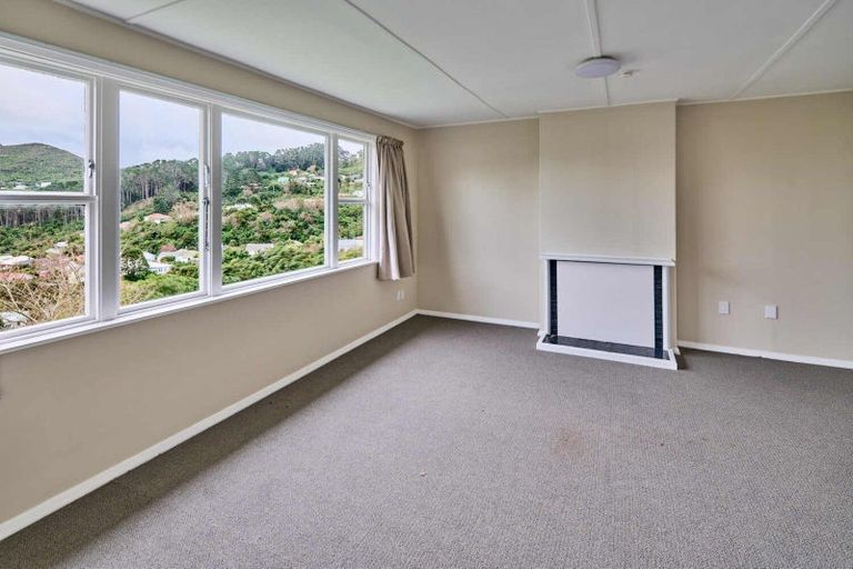 Photo of property in 42 Victory Avenue, Karori, Wellington, 6012