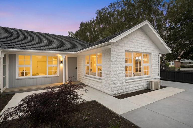 Photo of property in 2/170 Waimairi Road, Ilam, Christchurch, 8041