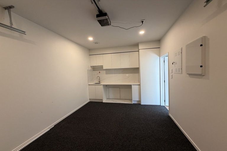 Photo of property in 4 Kopu Road, Orewa, 0931